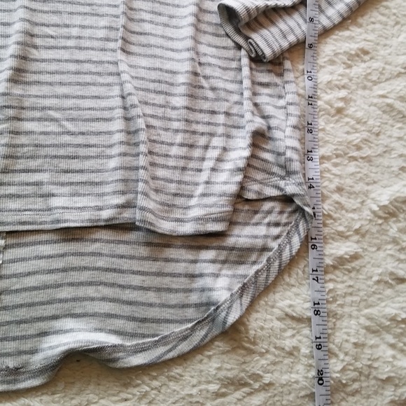 🌈 Long sleeve Gray tee size Large One Clothing LA - Picture 2 of 6